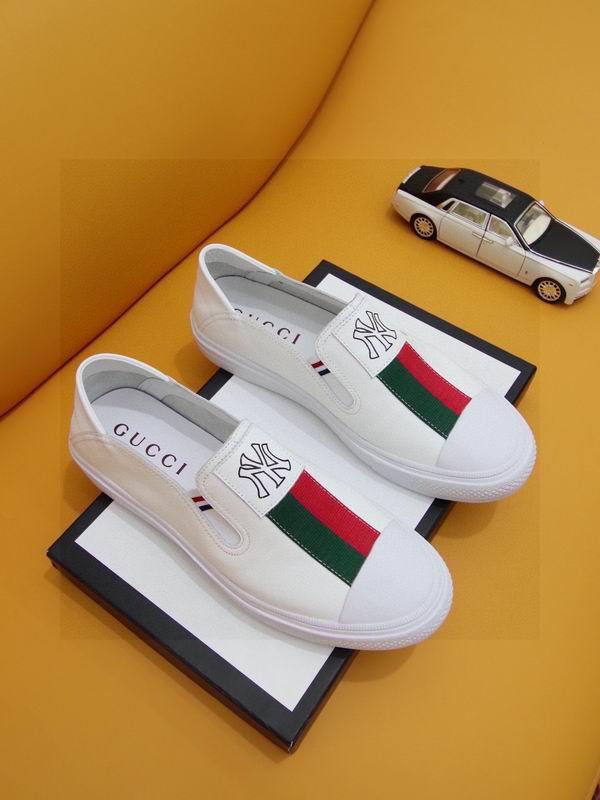 Gucci Men's Shoes 916